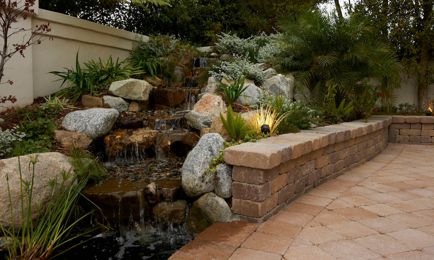 Constructing Hillside Retaining Walls What You Need to Know
